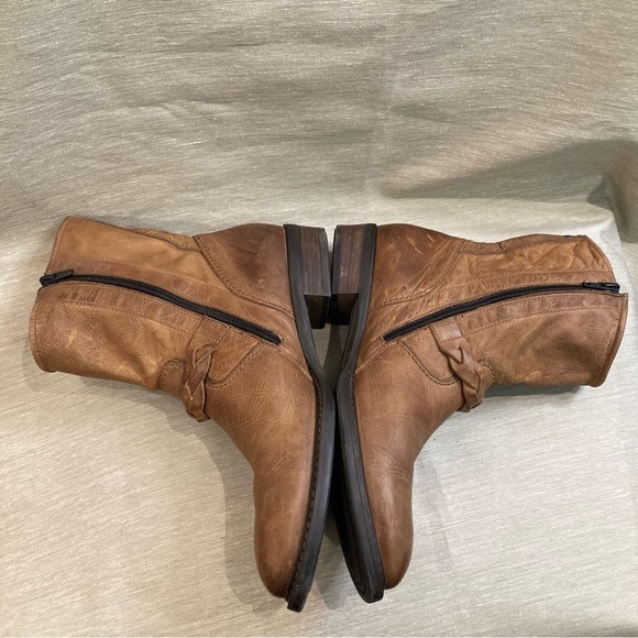 PAUL GREEN Sz 8.5 Distressed  Braided Buckle Zipper Closure Leather Boots - Picture 10 of 14